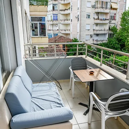 N'baz Shkodra, 2 Min From Center Apartment