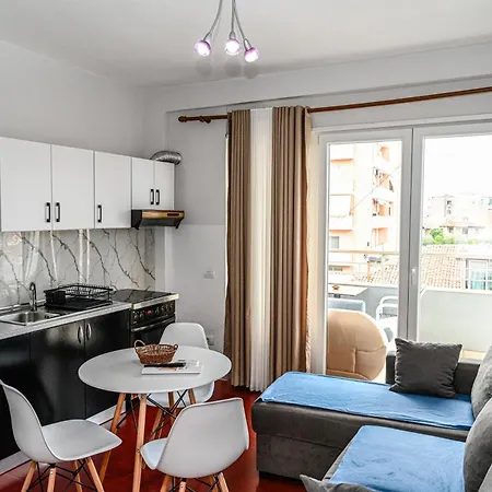 N'baz Shkodra, 2 Min From Center Apartment